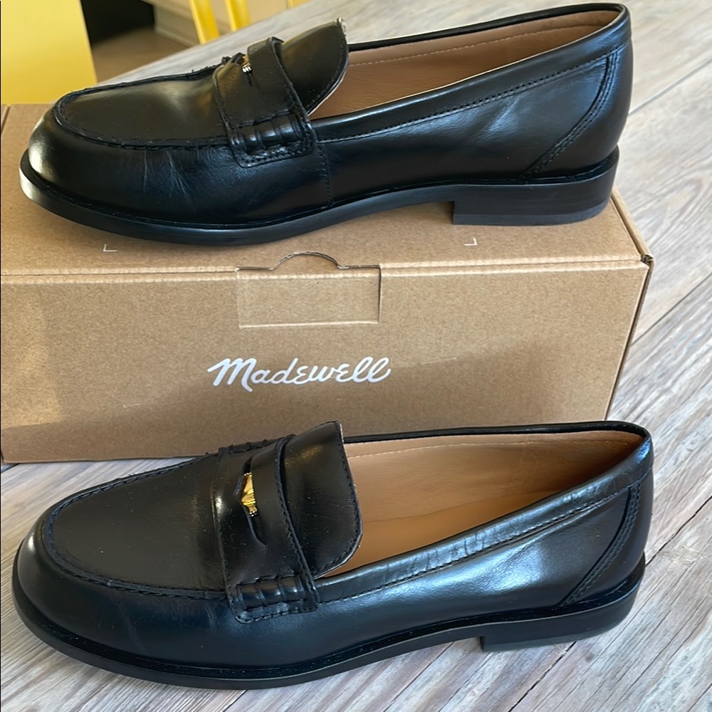 Madewell Black Loafers with Smooth Leather and Penny Keeper Strap